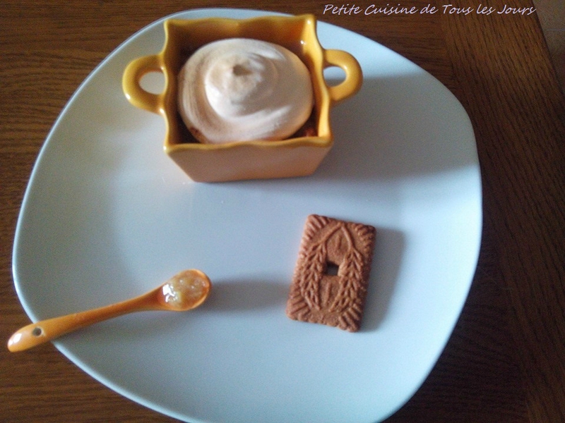 Compotée de Rhubarbe&nbsp;Meringuée