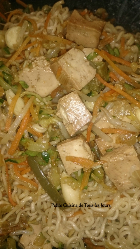 Wok de Nouilles Chinoises au&nbsp;Tofu
