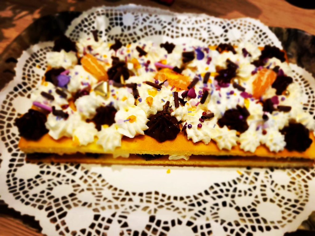 Gâteau de Nouvel An – Génoise Chocolat / Cointreau/ Clémentine /&nbsp;Chantilly